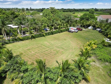 20701 SW 216th St, Miami, FL 33170 - photo 3