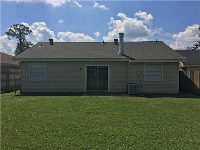 2920 Doreen Ln, Marrero, LA 70072 - photo 2