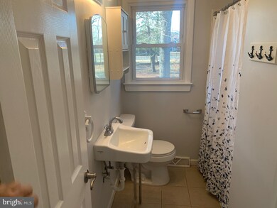 102 Spruce St unit B, Delran, NJ 08075 - photo 4