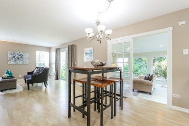 Fantastic dining space perfect for the whole famil