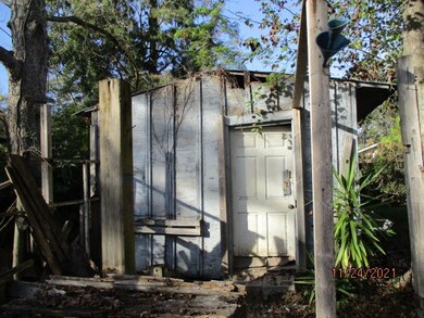 205 S Walker St, Quitman, GA 31643 - photo 5