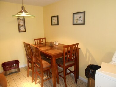 8 Oliver St unit J, Haverhill, MA 01832 - photo 4