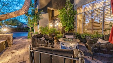 Front Fireplace/Patio