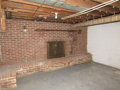 16815 Maple Heights Blvd, Maple Heights, OH 44137 - photo 3