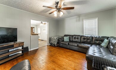 705 Decatur St, Lincoln, IL 62656 - photo 6