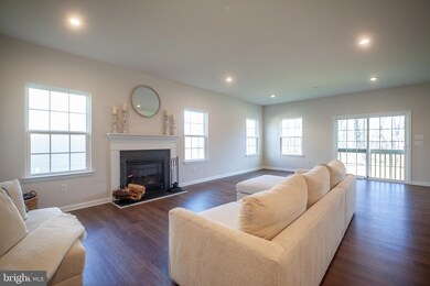 132 E Crossing Dr, Mount Royal, NJ 08061 - photo 5