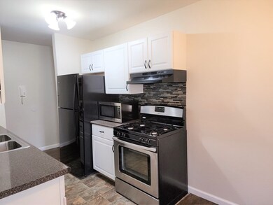 77 Regency Park Dr unit 77, Agawam, MA 01001 - photo 6