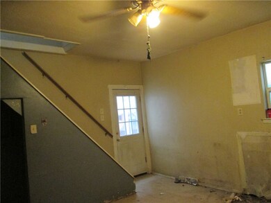 105 Davis St, Pittsburgh, PA 15209 - photo 5