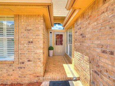 11 S Ridge Pointe Dr, Edmond, OK 73034 - photo 5