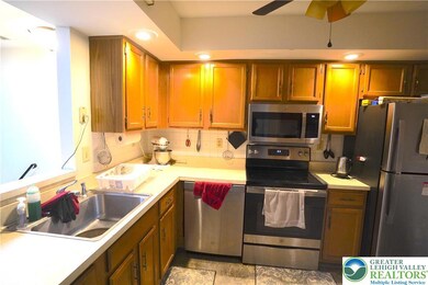 2703 Rolling Green Dr unit 703, MacUngie, PA 18062 - photo 4