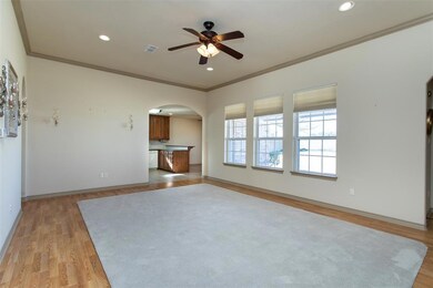 1100 W University Dr, Gainesville, TX 76240 - photo 7