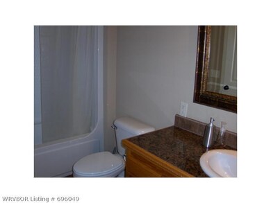 Master Bath/Spa.