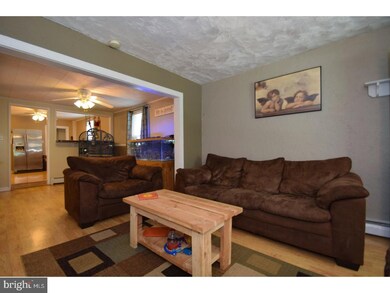 662 Manatawny St, Pottstown, PA 19464 - photo 3