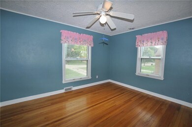 1332 57th Place, Des Moines, IA 50311 - photo 5