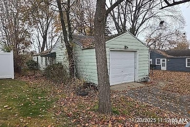 1715 Altgeld St, South Bend, IN 46614 - photo 3