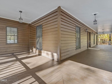 09-Wrap Around Porch