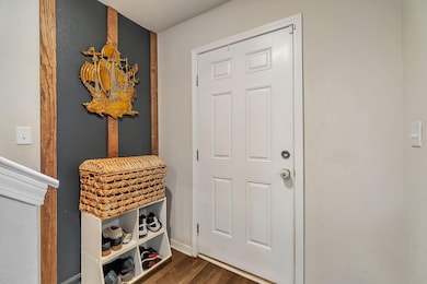 213 Lockwood Way E, Defuniak Springs, FL 32435 - photo 5