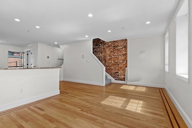 11 Wiget St unit 11-4, Boston, MA 02113 - photo 5