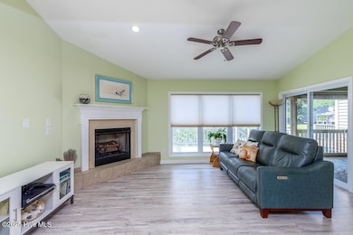 7161 Windward Dr unit 7161, New Bern, NC 28560 - photo 3