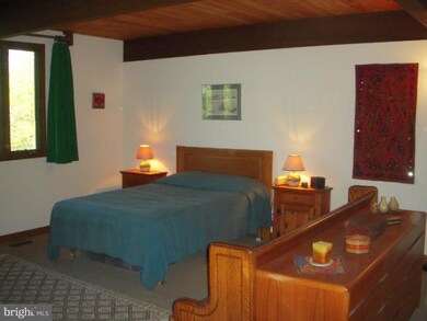 458 Eagles Nest Ln, Harpers Ferry, WV 25425 - photo 3