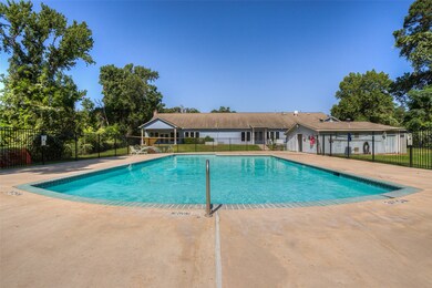 This sparkling community pool is the perfect place