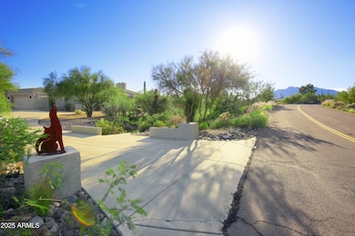 8249 E Carefree Dr, Carefree, AZ 85377 - photo 3