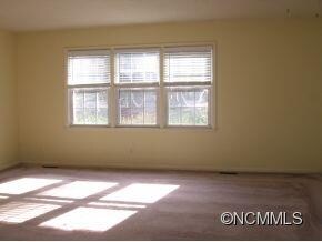 Sunny large living room