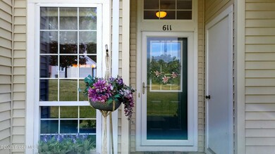 611 Apex Ln, Troy, NY 12182 - photo 2