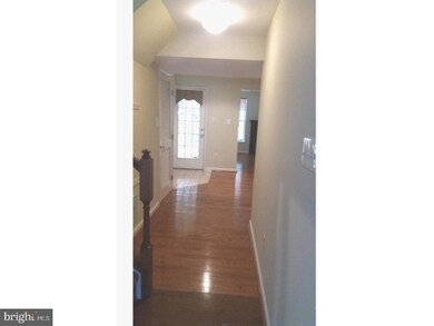 8 Yorktown Ct, Woodbury, NJ 08096 - photo 2