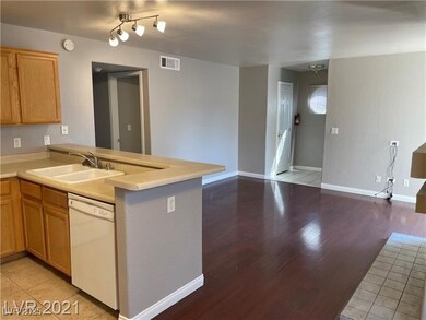 2964 Juniper Hills Blvd unit 203, Las Vegas, NV 89142 - photo 6