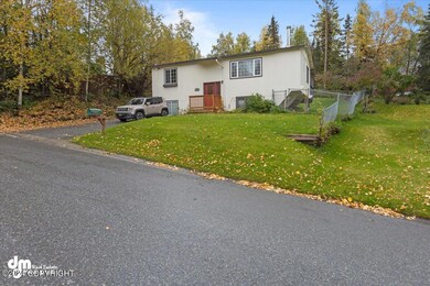 40-Front Exterior_IMG_9429_SSW