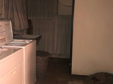 2518 Marshall Pkwy, Waukegan, IL 60085 - photo 4