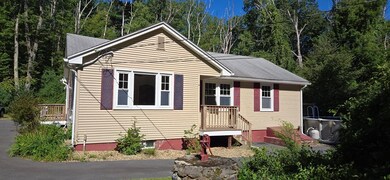 118 Franklin St, Douglas, MA 01516 - photo 2