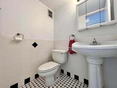 403 Chatham T, West Palm Beach, FL 33417 - photo 5