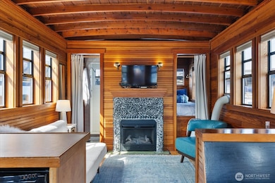 2401 N Northlake Way unit 7, Seattle, WA 98103 - photo 4