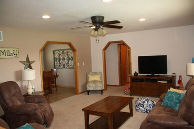 518 Jayhawk Ave, Hugoton, KS 67951 - photo 7