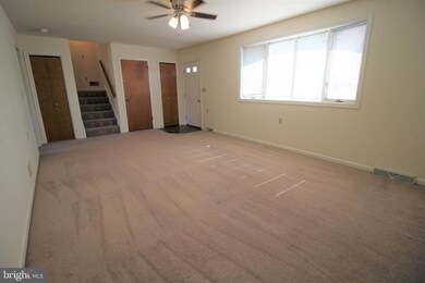 109 APT. B Huyard Ave, New Holland, PA 17557 - photo 3