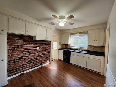 20210 Huntington Rd, Detroit, MI 48219 - photo 5