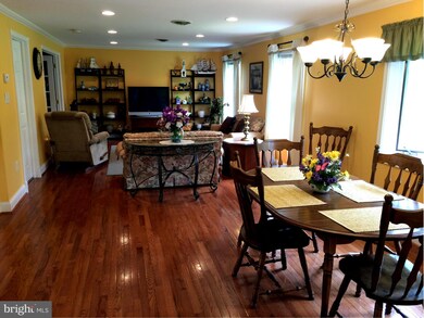 9819 Gordon Ct, Walkersville, MD 21793 - photo 5