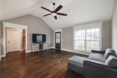 326 Shelby Cir, Shelbyville, TN 37160 - photo 3