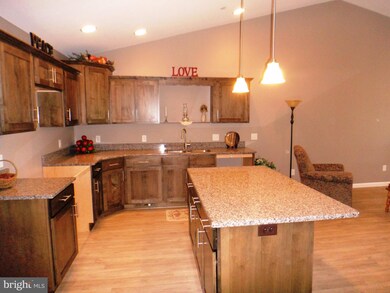 723 Shook Ct W, Greencastle, PA 17225 - photo 5