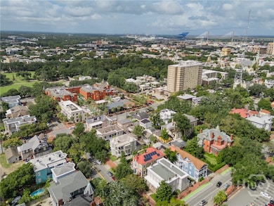 222 E Gwinnett St, Savannah, GA 31401 - photo 2