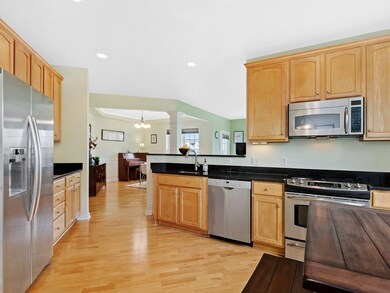 Wellington Crossing unit 304, Waltham, MA 02452 - photo 6