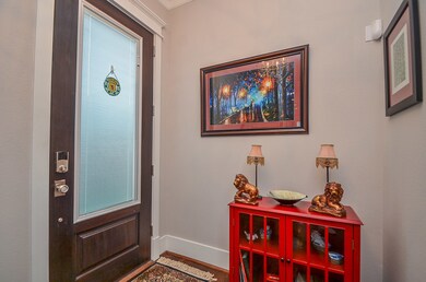 1719 Michigan St unit B, Houston, TX 77006 - photo 3