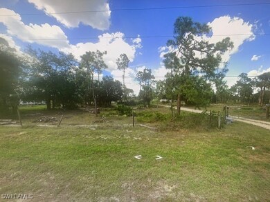 23675 Carolyn Ln, Fort Myers, FL 33913 - photo 5