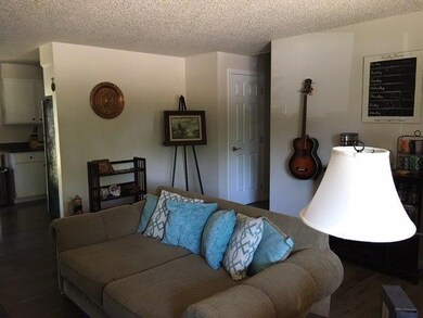 1136 SW Spruce St, Grants Pass, OR 97526 - photo 5