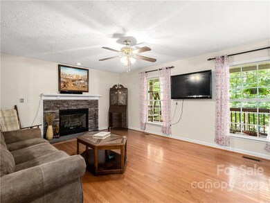 129 Springside Dr, Asheville, NC 28806 - photo 7