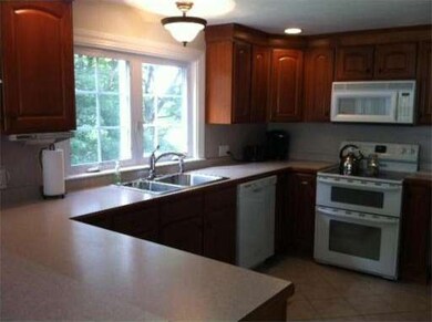 28 Zenith Dr, Worcester, MA 01602 - photo 5