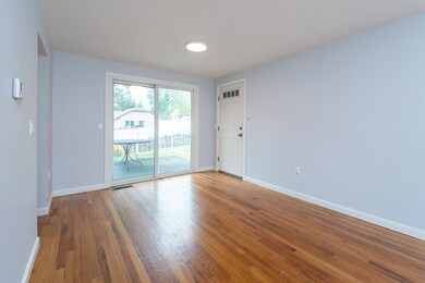 11 Sycamore St, Hudson, NH 03051 - photo 3