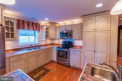 3738 Posey Hollow Rd, Berkeley Springs, WV 25411 - photo 3